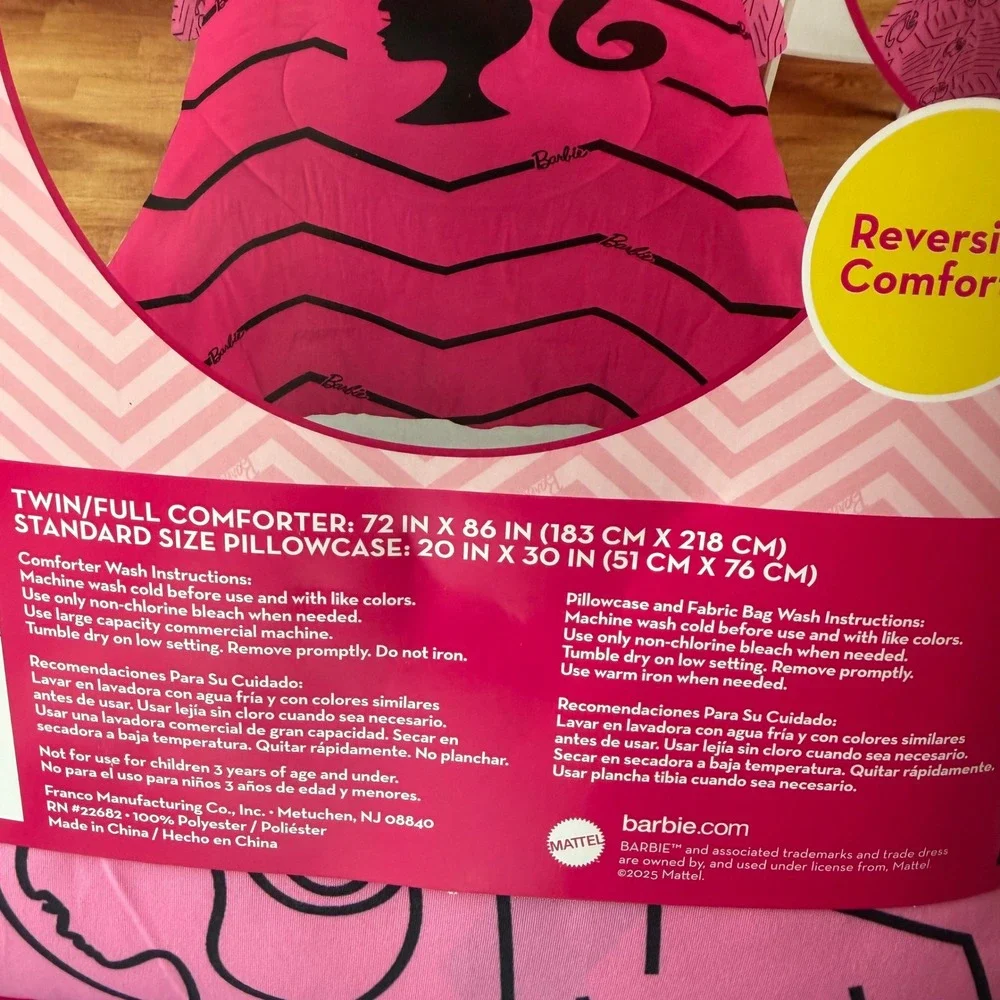 Barbie 2 Piece Reversible Comforter Set Twin Full Pink Chevron Silhouette New